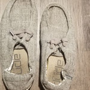 Hey Dude shoes